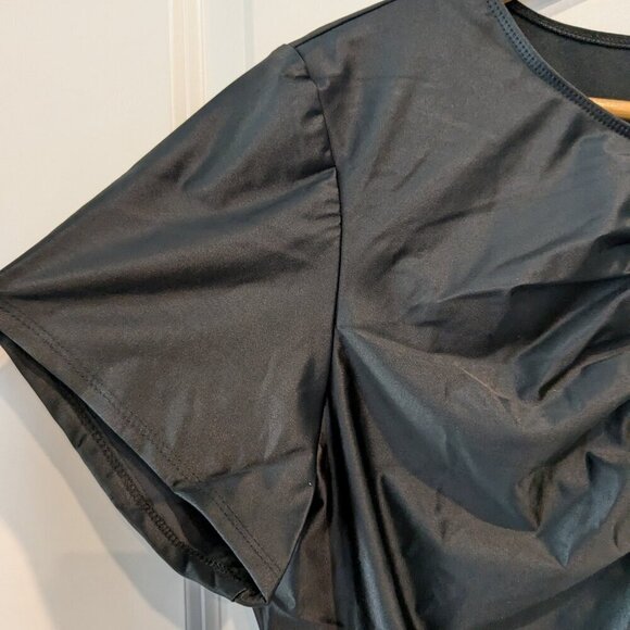 Good American Crop Swim Shirt Size 3XL Black Ruched-front Short Sleeve Top NWT - Picture 7 of 13